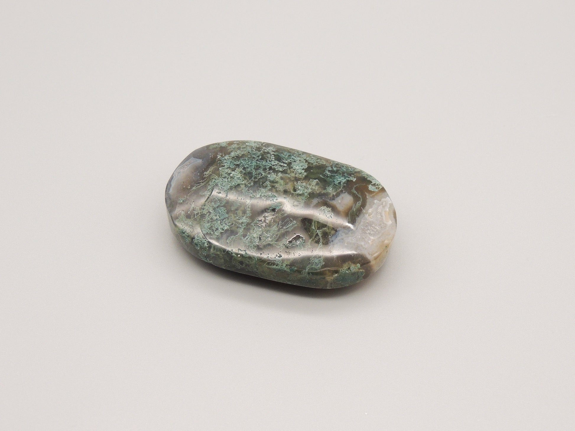 Moss Agate Palm Stones - themoonclub.shop