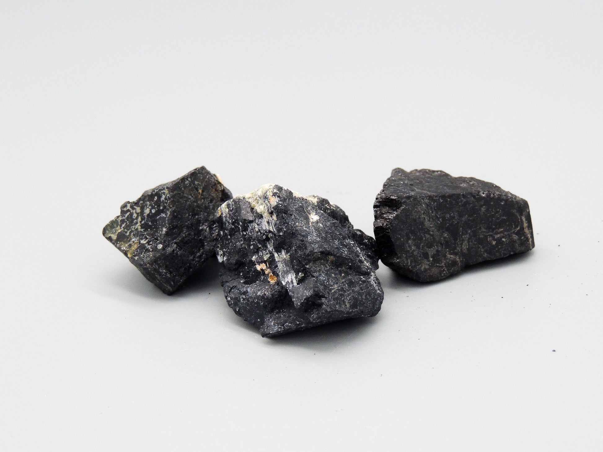 Rough Black Tourmaline - themoonclub.shop