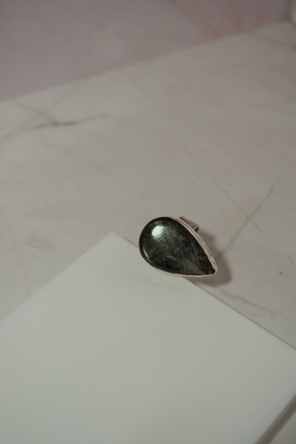 Labradorite Ring - themoonclub.shop