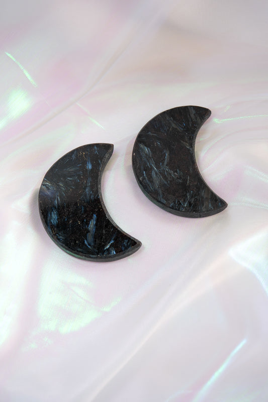 Astrophyllite Moon Carvings - themoonclub.shop
