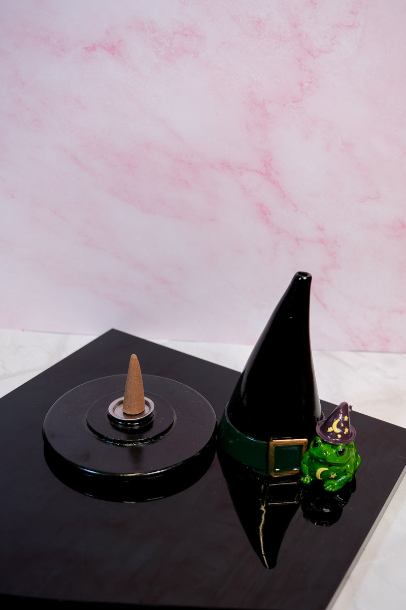 Witches Hat & Frog Incense Burner - themoonclub.shop