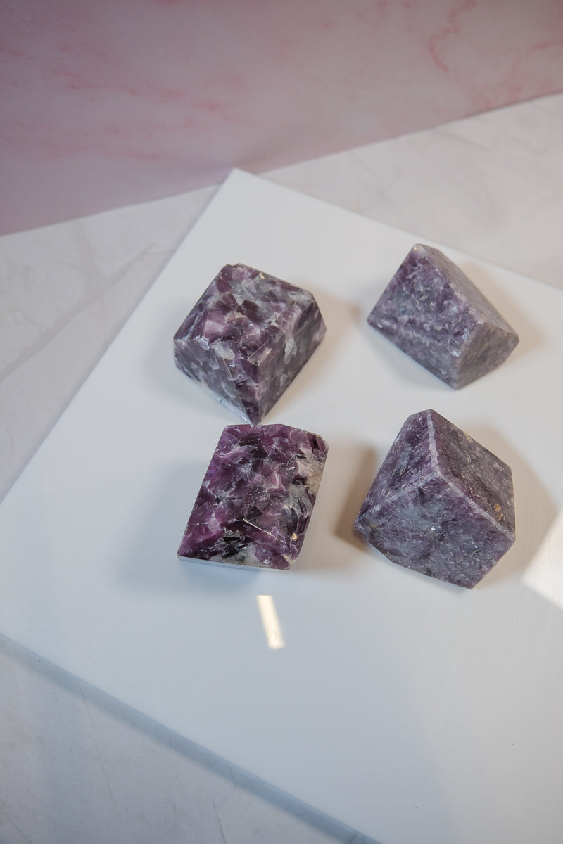 Amethyst Freeforms - themoonclub.shop