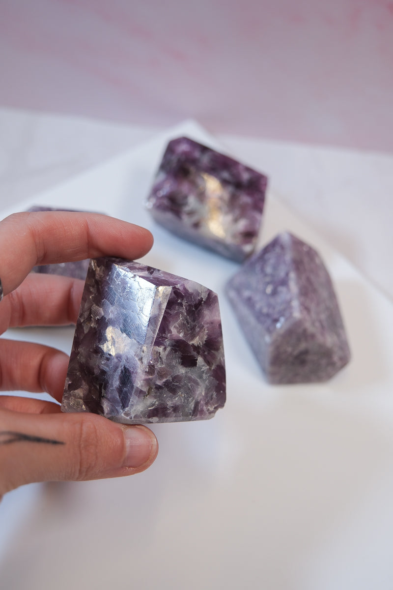 Amethyst Freeforms - themoonclub.shop