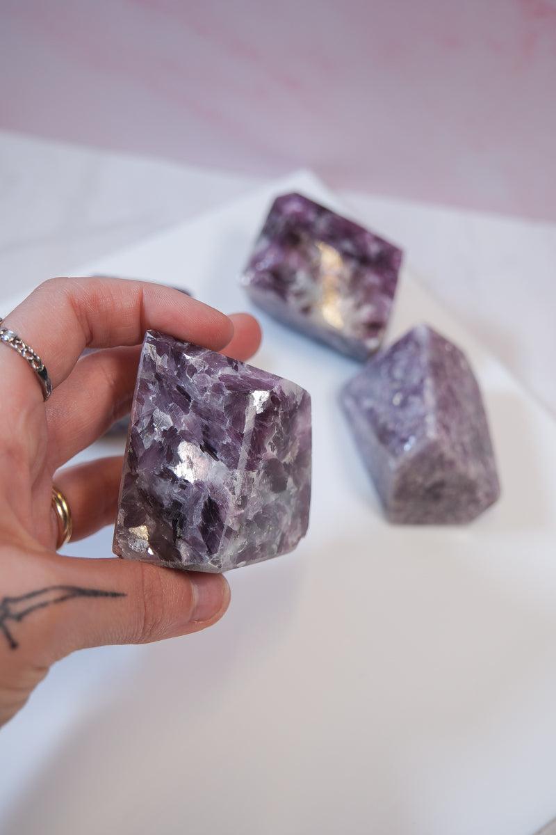Amethyst Freeforms - themoonclub.shop