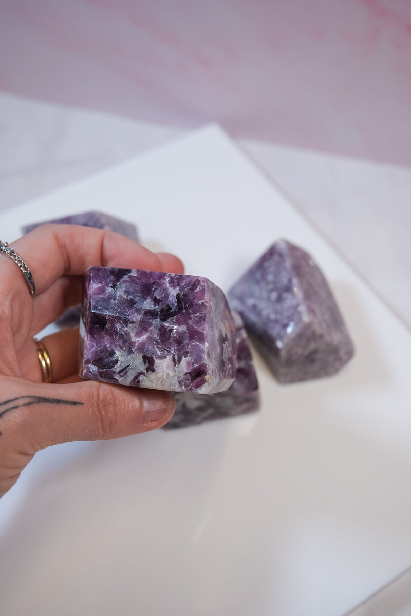 Amethyst Freeforms - themoonclub.shop