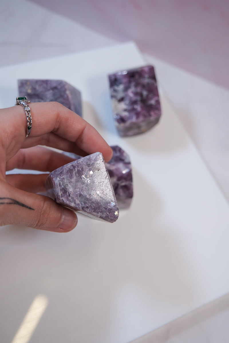 Amethyst Freeforms - themoonclub.shop