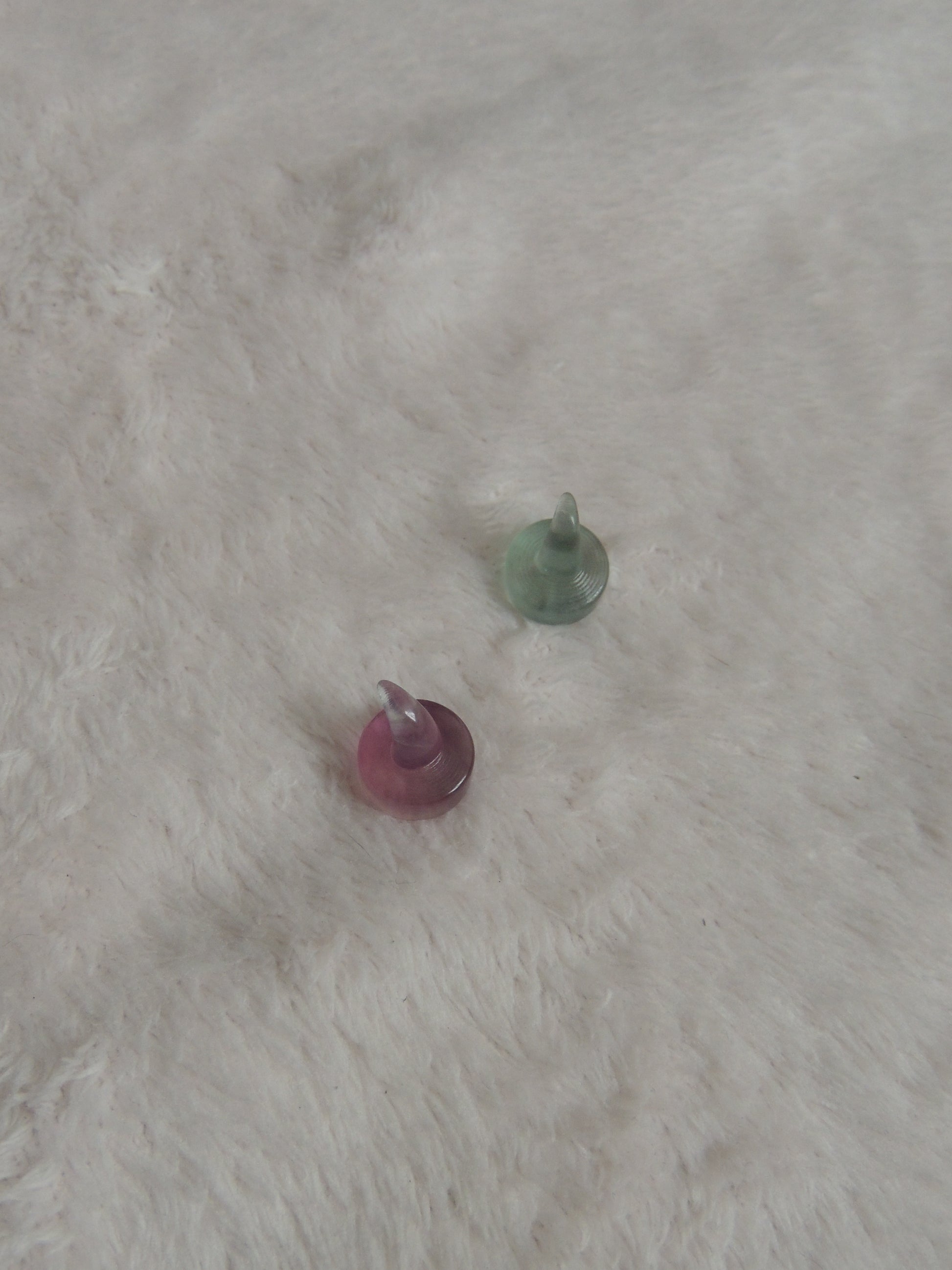 Mini Fluorite Witches Hat Carvings - themoonclub.shop