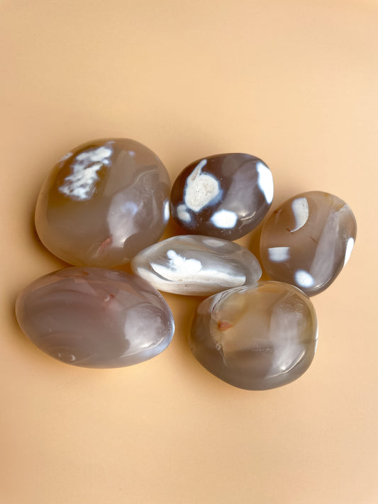 Light Orca Agate Large Tumbles